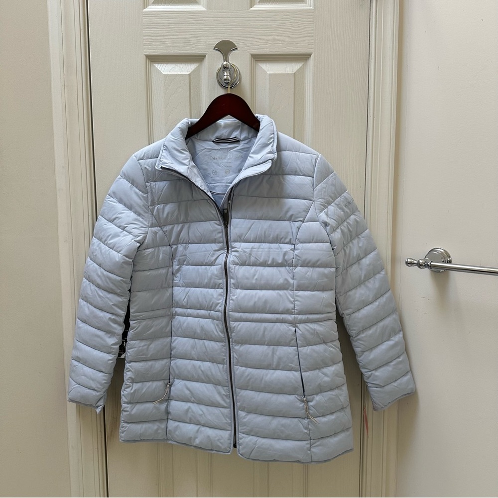 NWT Nautica Women's Light Blue Puffer Jacket size medium